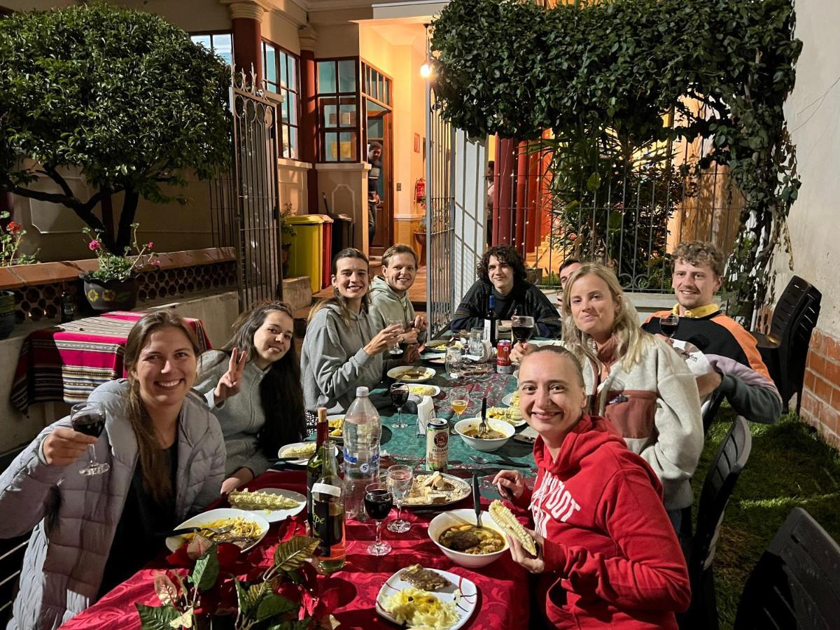 Villa Oropeza Hostel Сукре Экстерьер фото