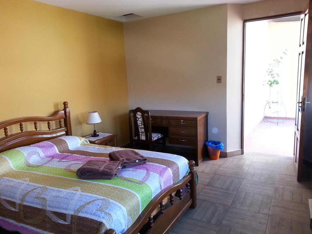 Villa Oropeza Hostel Сукре Экстерьер фото